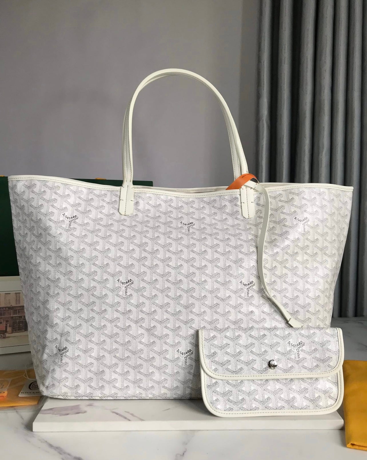 GM tote bags