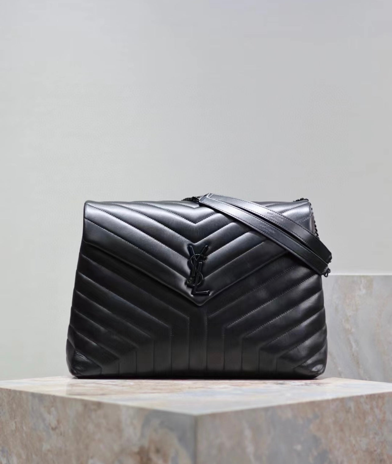 Lou Lou handbag