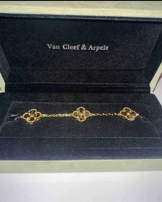 Van Clove bracelet